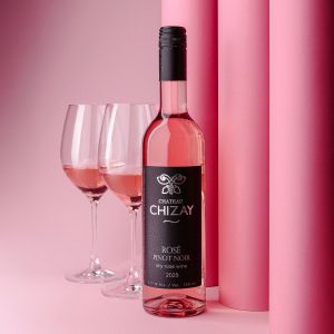Купити рожеве вино Піно Нуар від виноробні Chateau Chizay