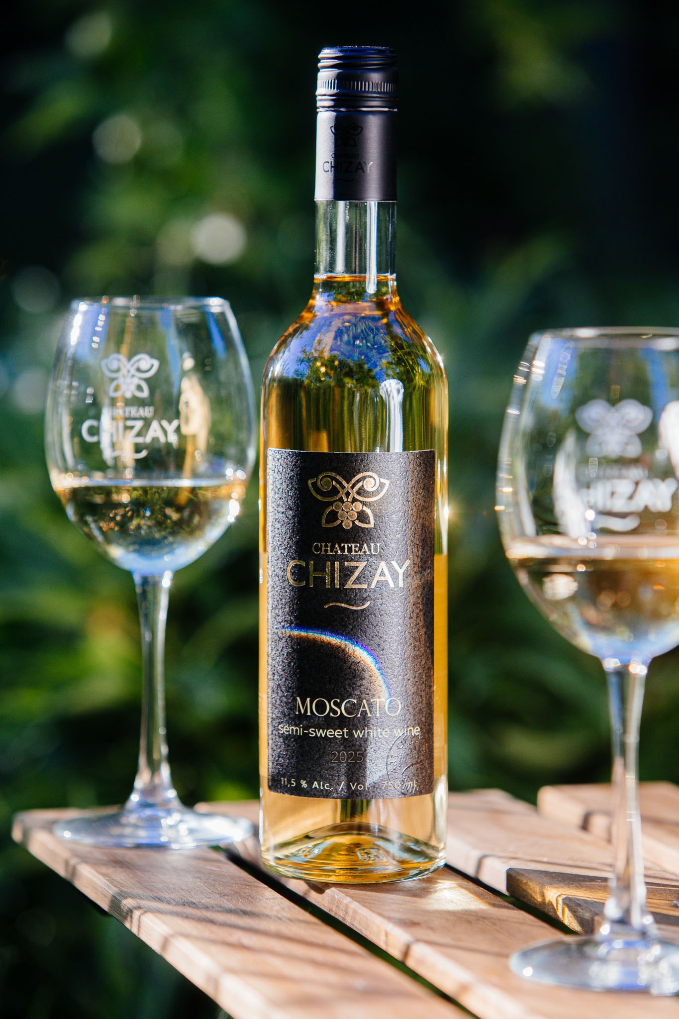 MOSCATO semi-sweet white kosher wine - Chateau Chizay