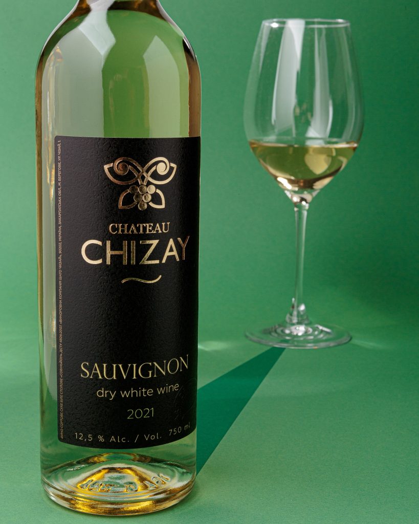 Купити онлайн сухе біле вино Совіньйон/Sauvignon