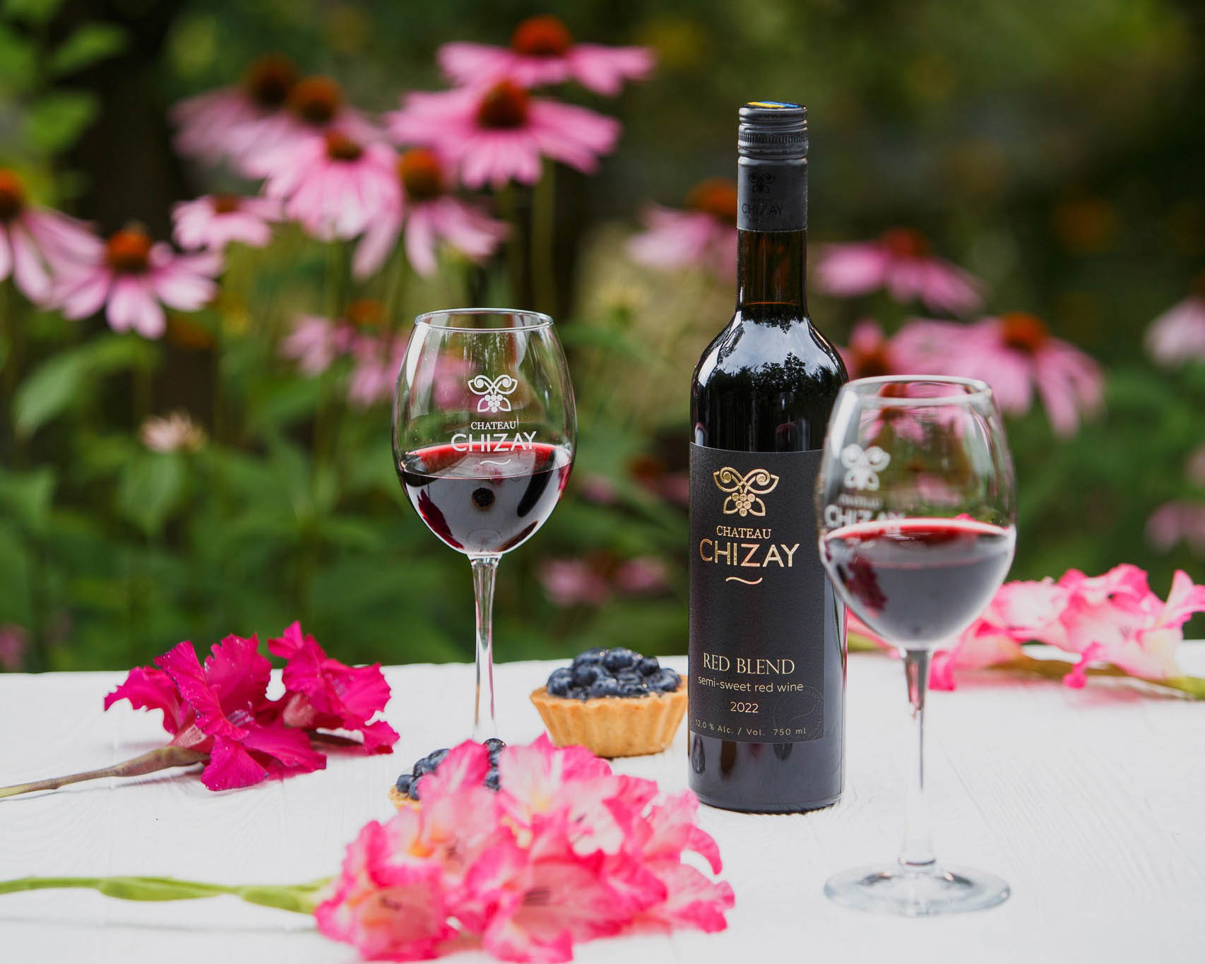 Напівсолодке червоне вино Red Blend