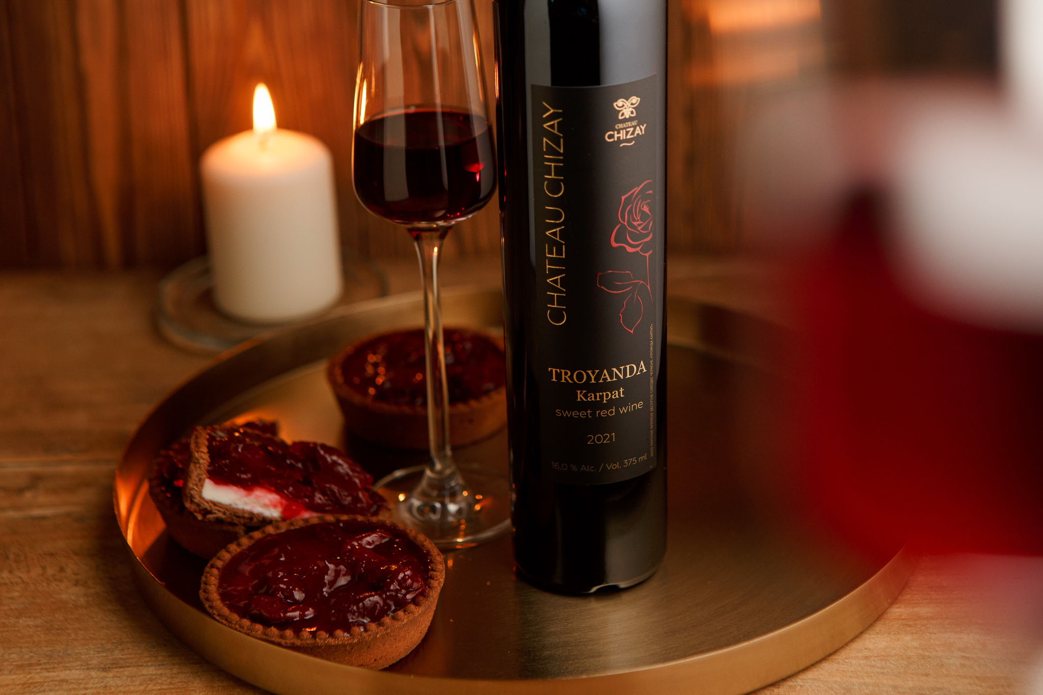 Troyanda Karpat (red) legendary dessert white aged wine - Chateau